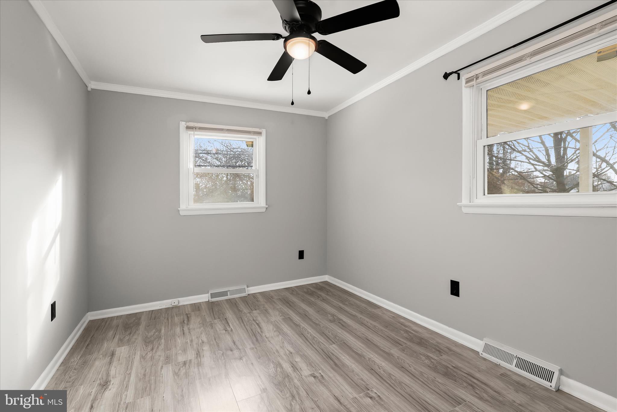 517 Winters Lane Baltimore, MD 21228 - Photo 19 of 44 Bedroom 1