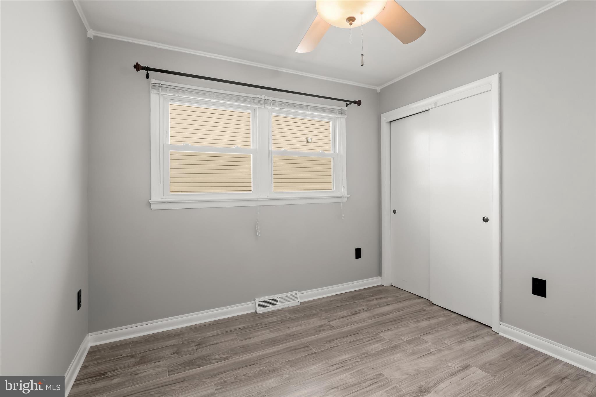 517 Winters Lane Baltimore, MD 21228 - Photo 23 of 44 Bedroom 3