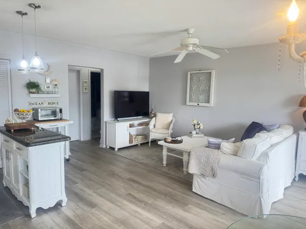 $2,000 | 5505 North Ocean Boulevard, Unit 3205, Ocean Ridge, FL 33435