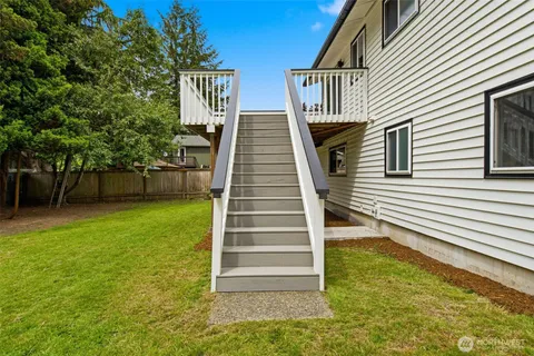$875,000 | 2330 171st Place Southeast, Bothell, WA 98012