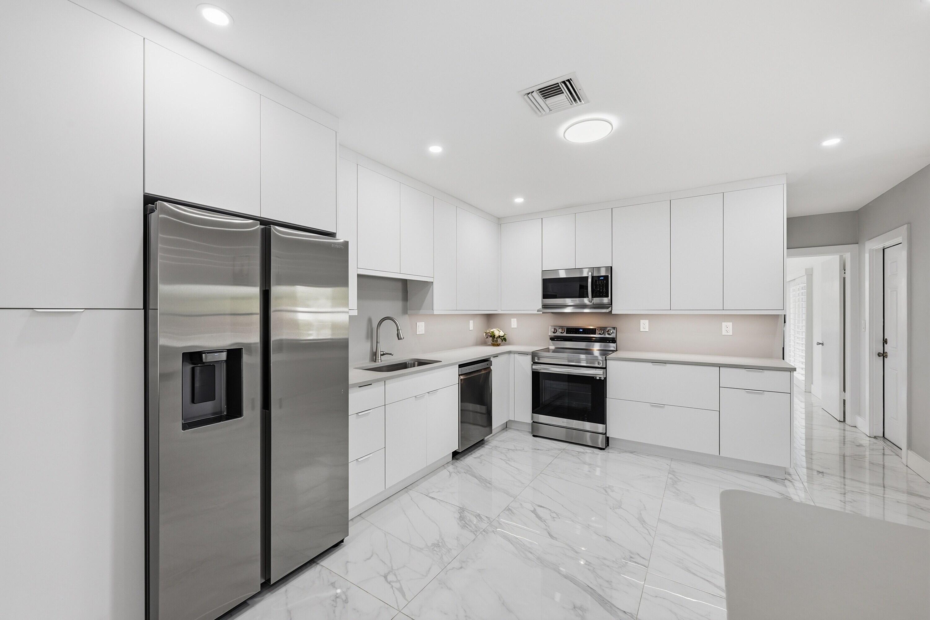 2211 Northeast 32nd Street Lighthouse Point, FL 33064 - Photo 32 of 81 32_dsc_8515