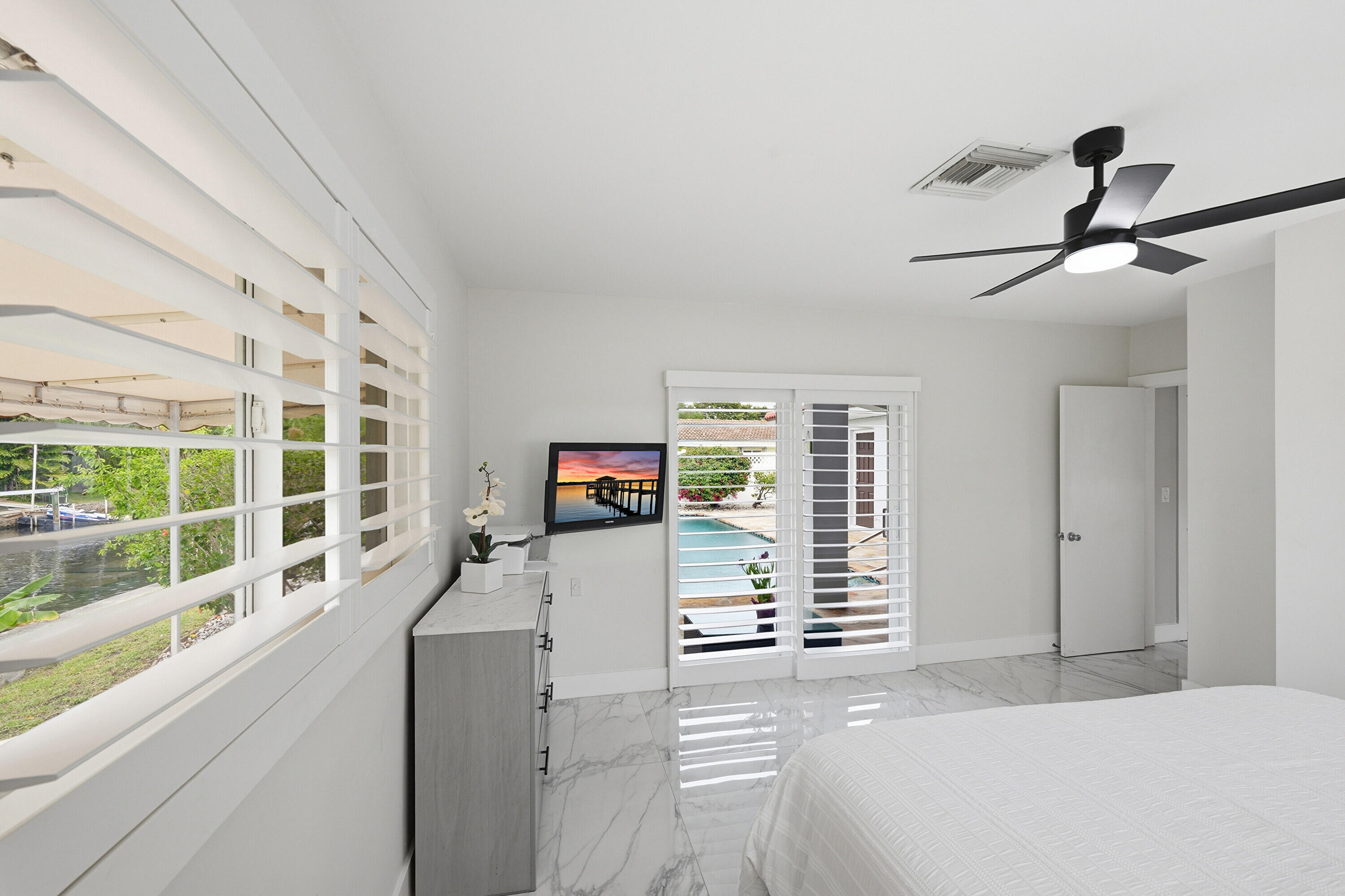 2211 Northeast 32nd Street Lighthouse Point, FL 33064 - Photo 38 of 81 38_dsc_8556