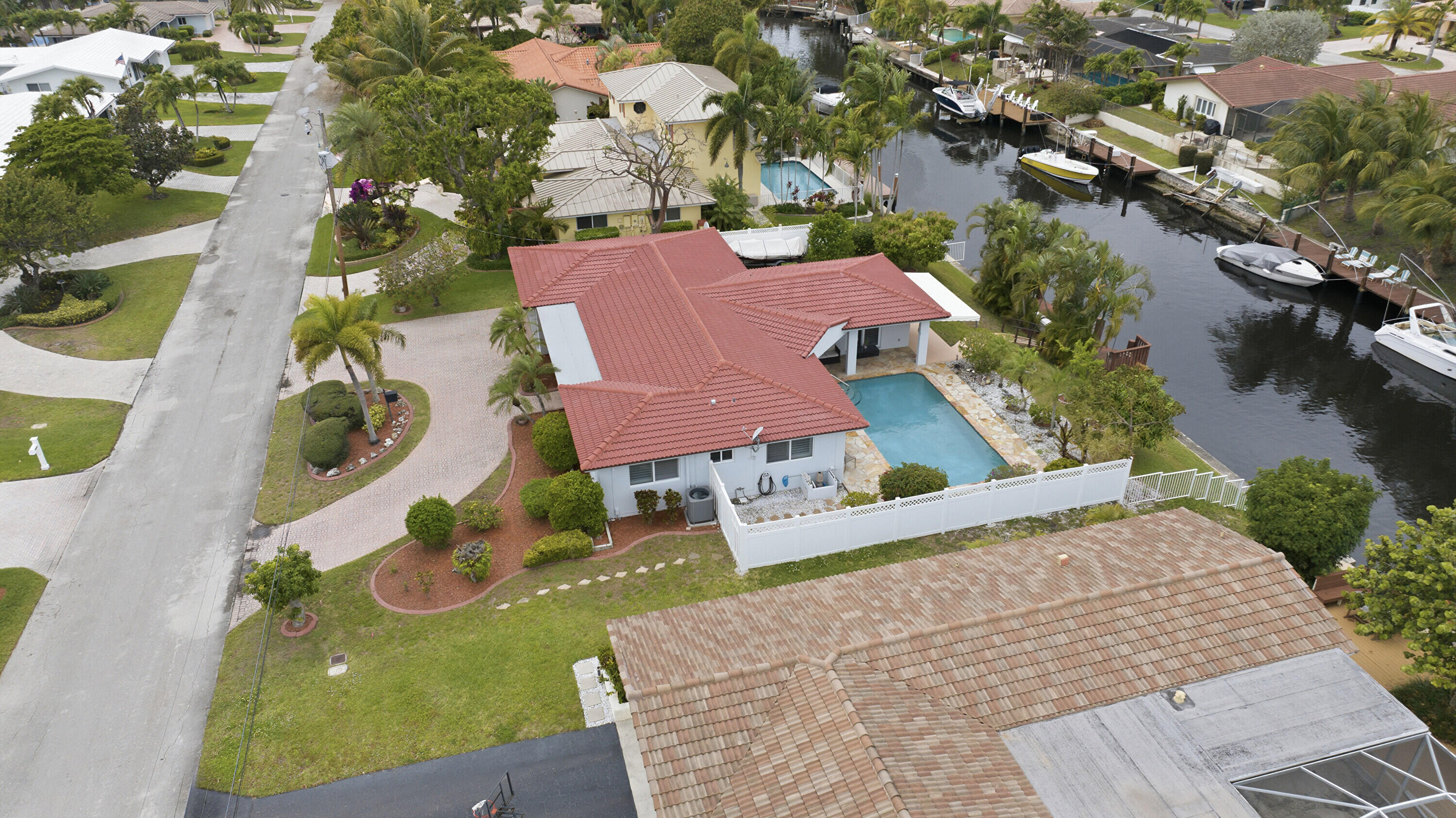 2211 Northeast 32nd Street Lighthouse Point, FL 33064 - Photo 75 of 81 75_dji_20260330142245_0160_d