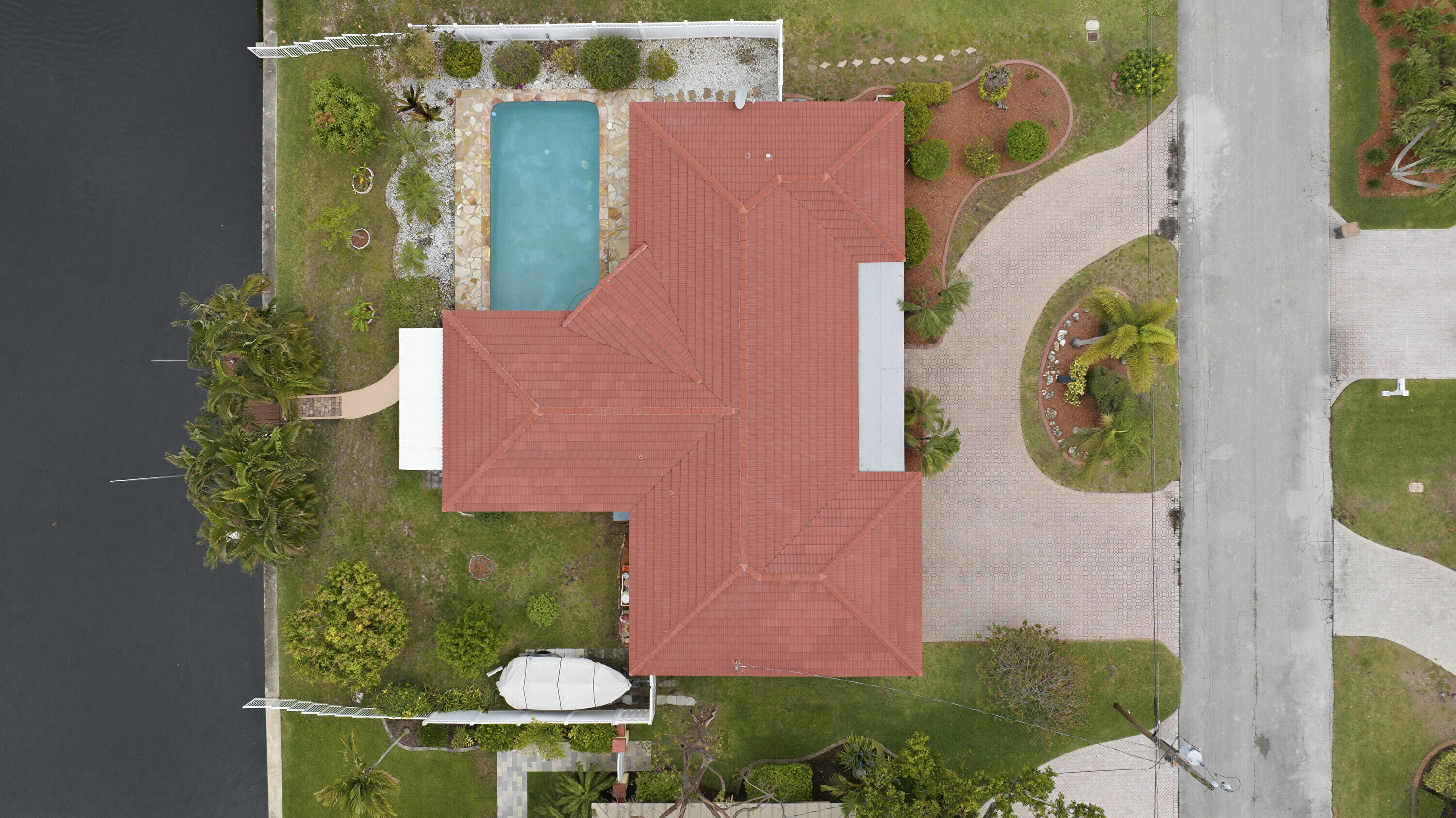 2211 Northeast 32nd Street Lighthouse Point, FL 33064 - Photo 77 of 81 77_dji_20260330142537_0169_d