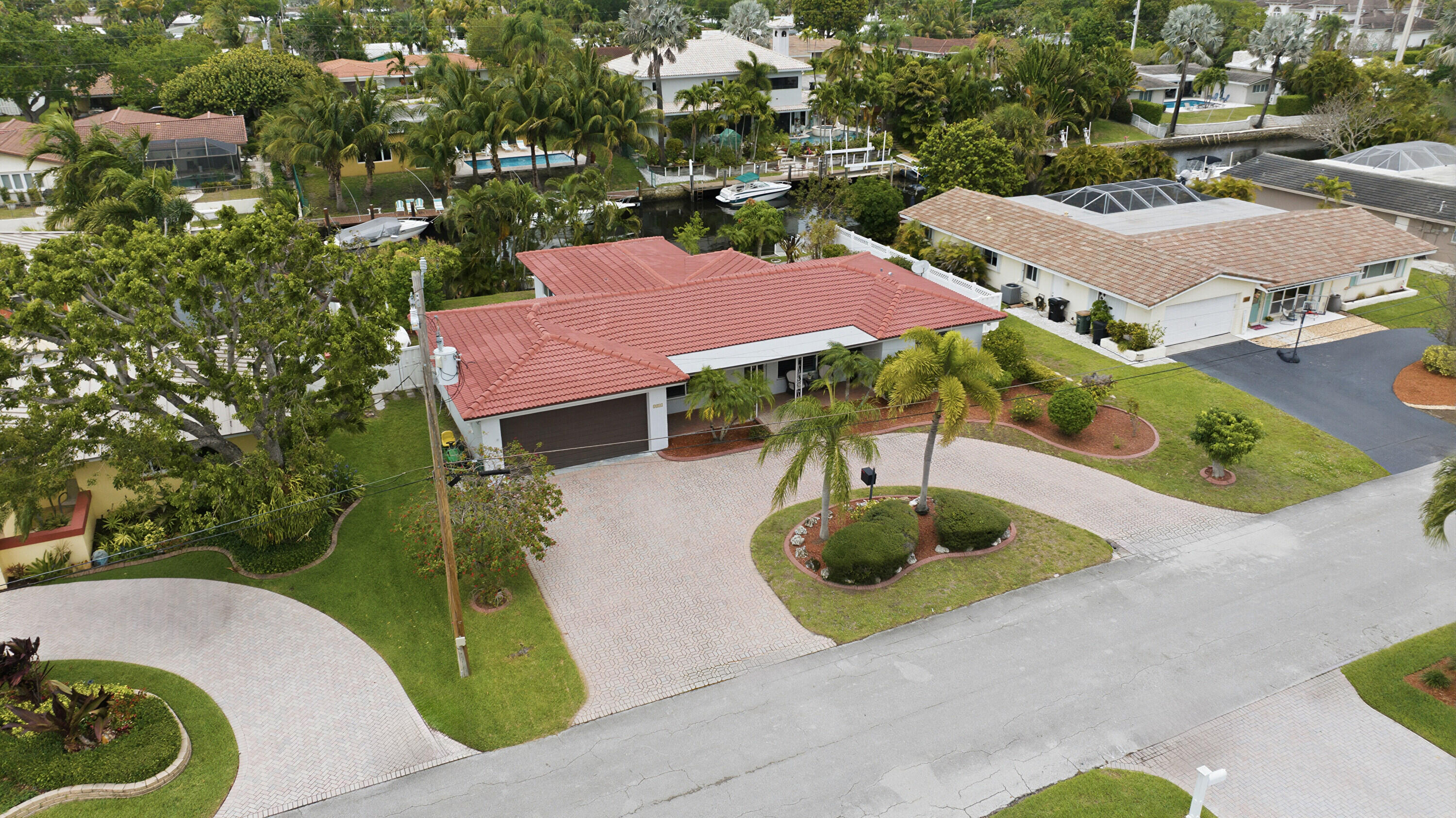 2211 Northeast 32nd Street Lighthouse Point, FL 33064 - Photo 78 of 81 78_dji_20260330142149_0156_d