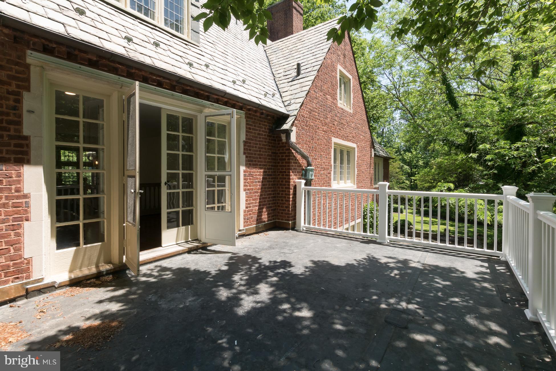 94 Rosedale Road Princeton, NJ 08540 - Photo 28 of 63 Balcony with new railing.