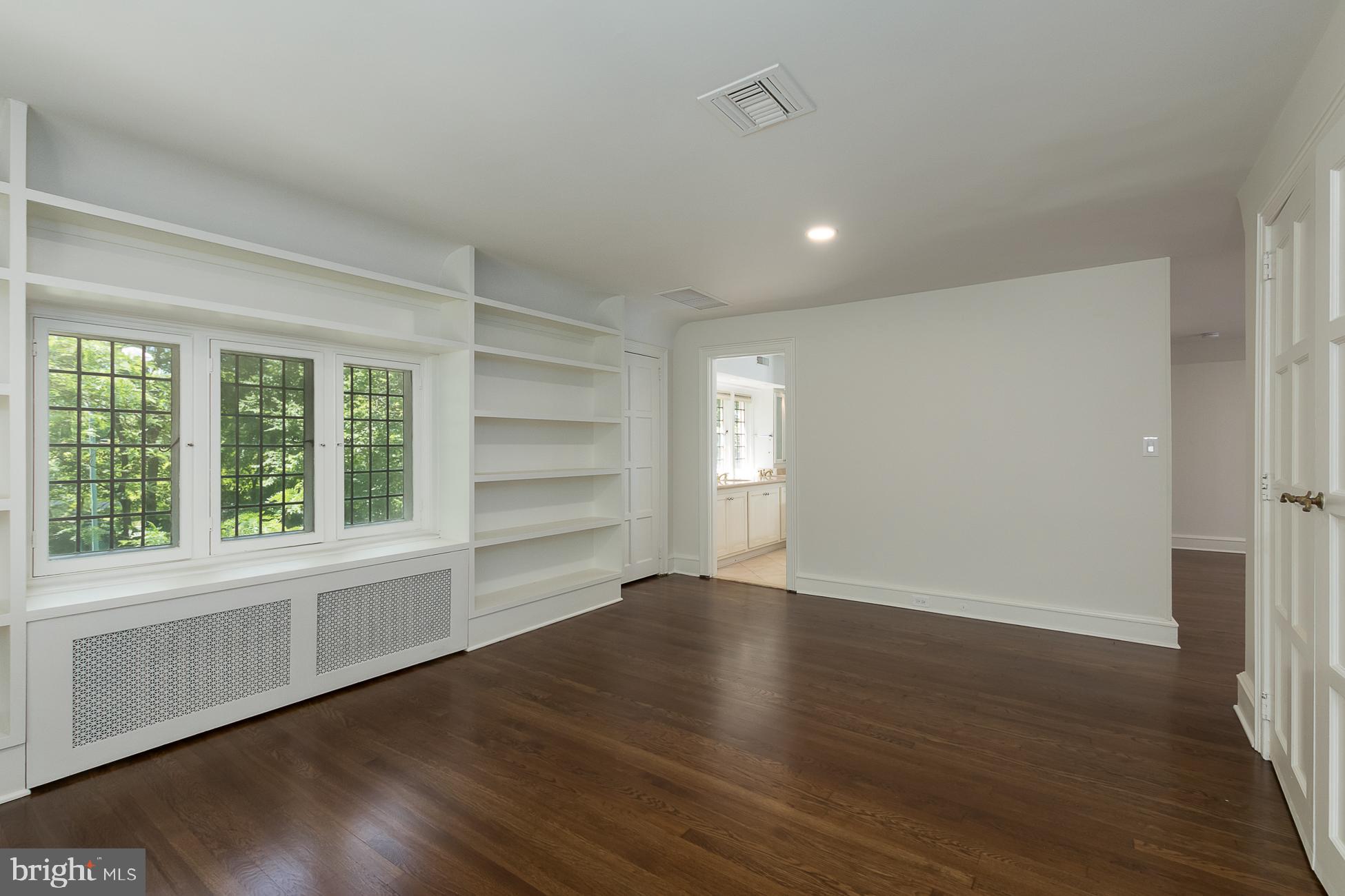 94 Rosedale Road Princeton, NJ 08540 - Photo 31 of 63 Owners' suite dressing room with closets.
