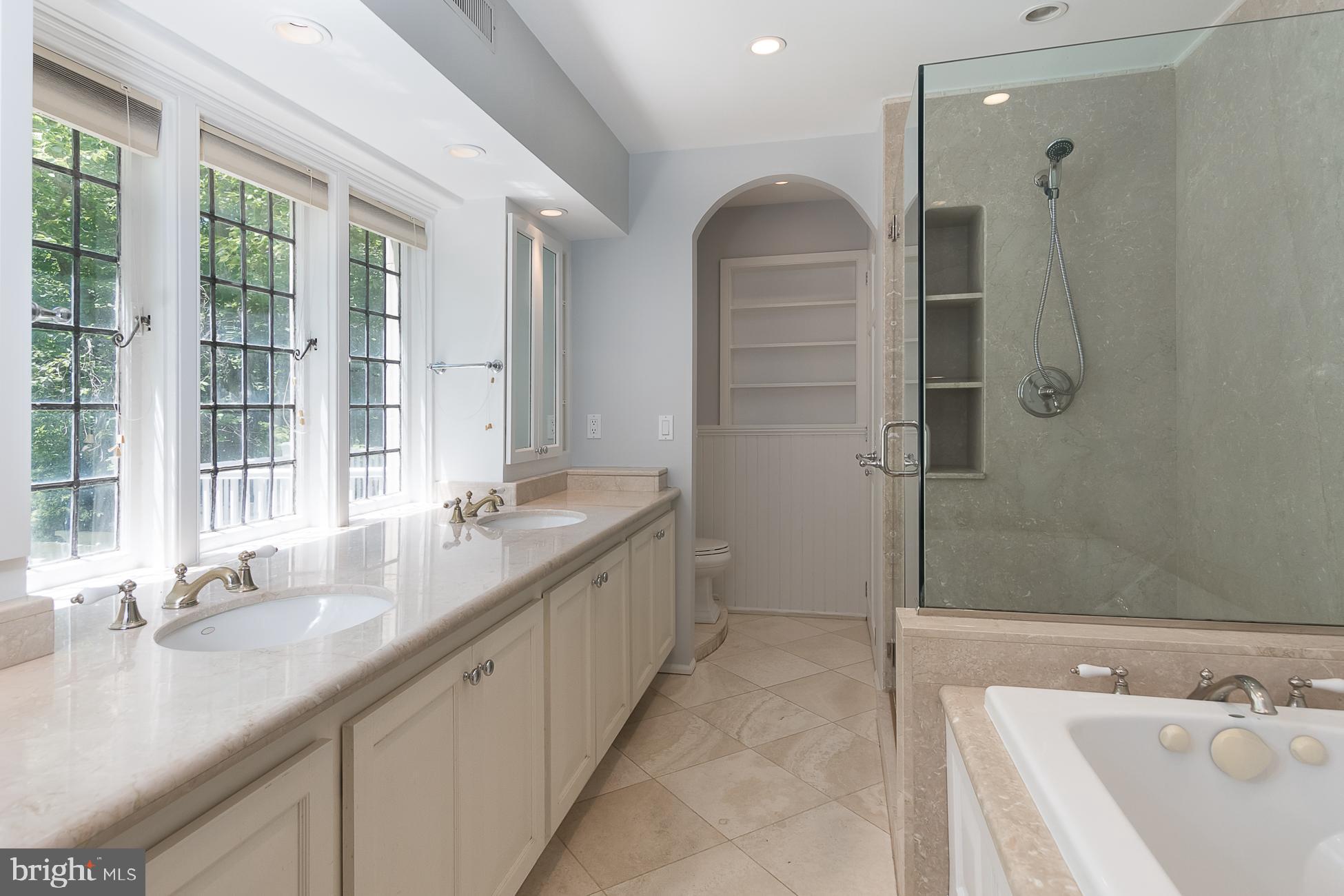 94 Rosedale Road Princeton, NJ 08540 - Photo 32 of 63 Owners' en suite bath.