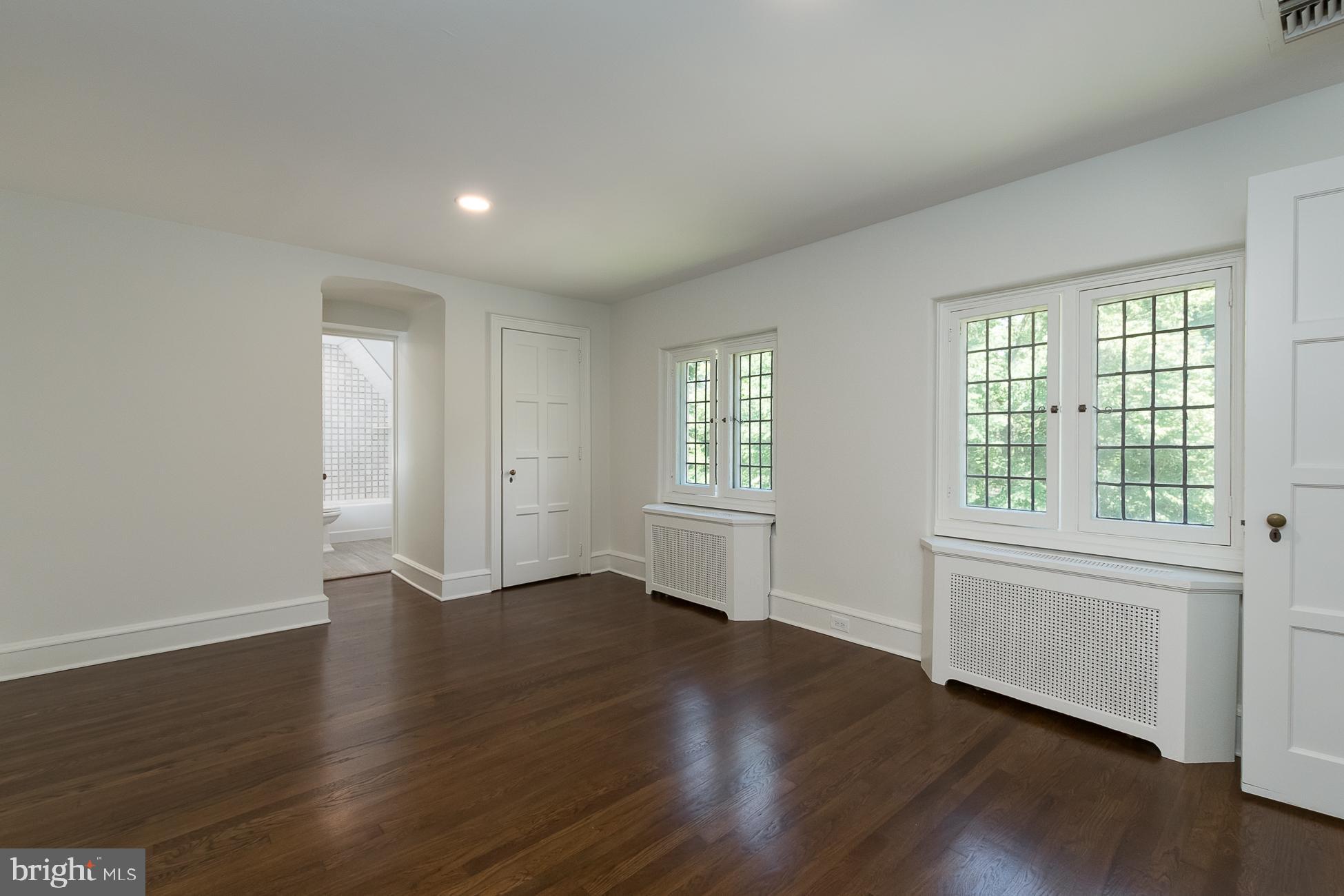 94 Rosedale Road Princeton, NJ 08540 - Photo 35 of 63 3rd Bedroom with bath
