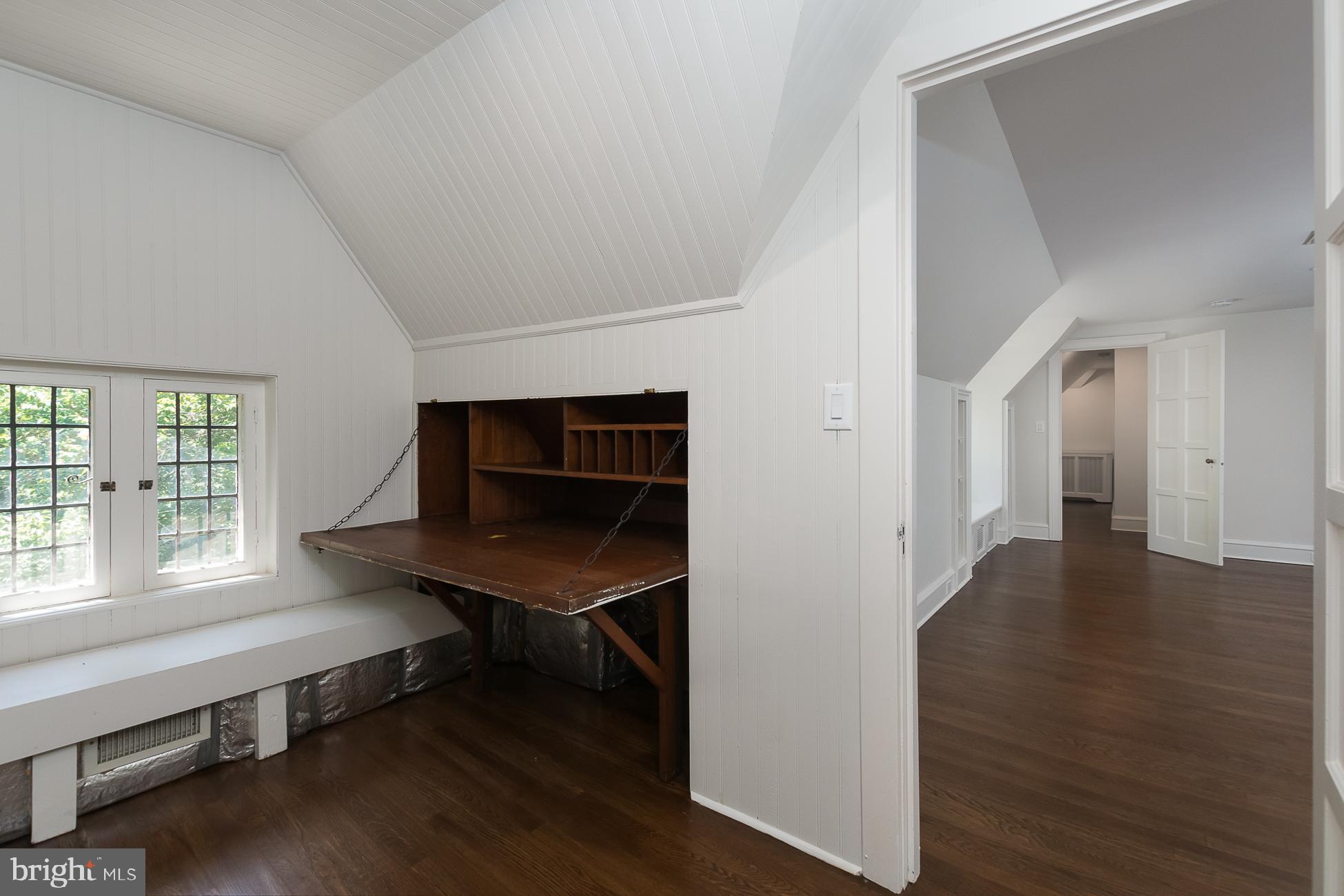 94 Rosedale Road Princeton, NJ 08540 - Photo 41 of 63 Third floor study with built-in desk.