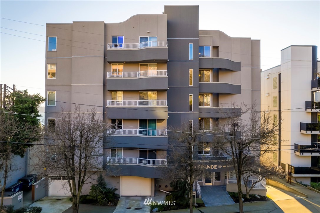 601 West Mercer Place, Unit 201 Seattle, WA 98119 - Photo 2 of 36 a building view with outdoor space