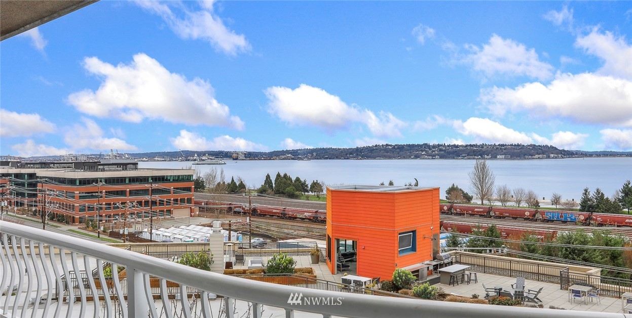 601 West Mercer Place, Unit 201 Seattle, WA 98119 - Photo 31 of 36 a view of a city with lawn chairs