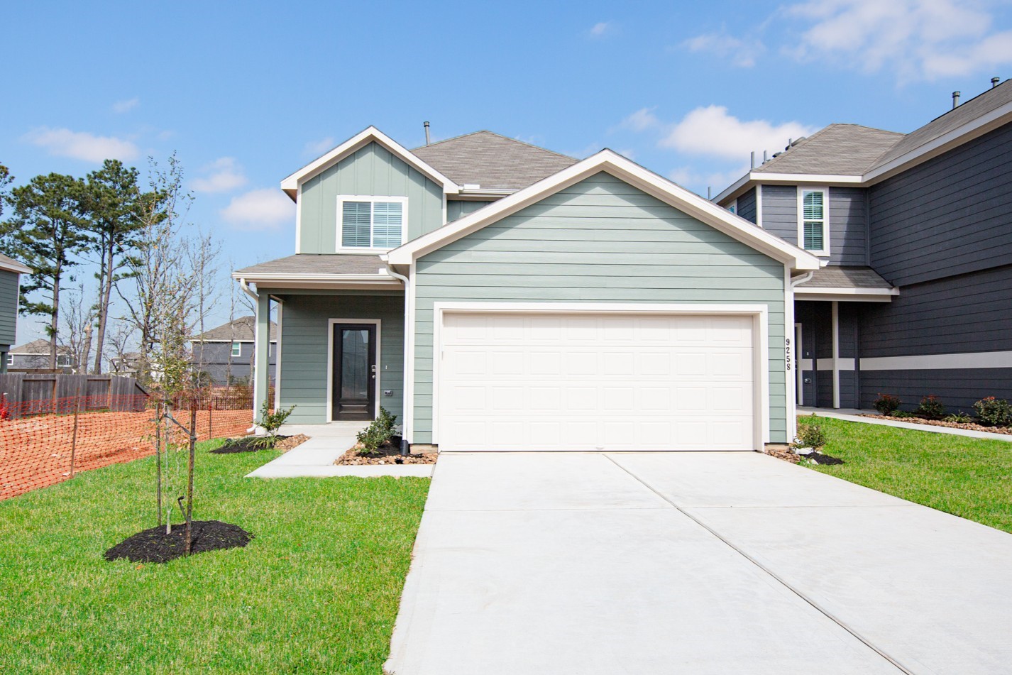 9258 Grace Rdg Drive Willis, TX 77318 - Photo 1 of 23