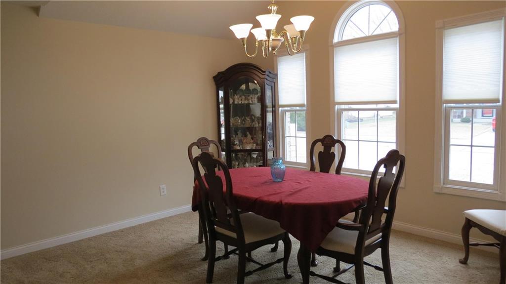 2966 Prairie Stream Way Columbus, IN 47203 - Photo 12 of 29 Gallery Image 12