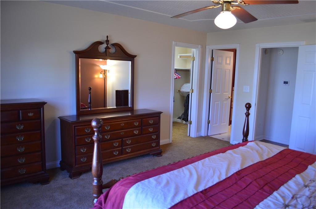 2966 Prairie Stream Way Columbus, IN 47203 - Photo 14 of 29 Gallery Image 14