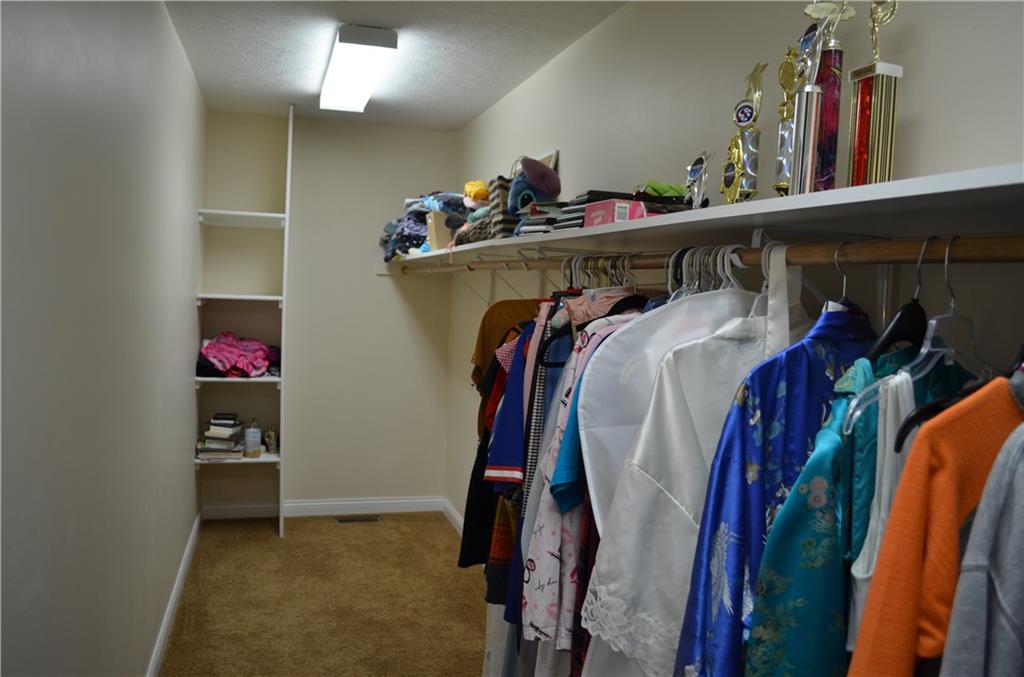 2966 Prairie Stream Way Columbus, IN 47203 - Photo 16 of 29 Gallery Image 16