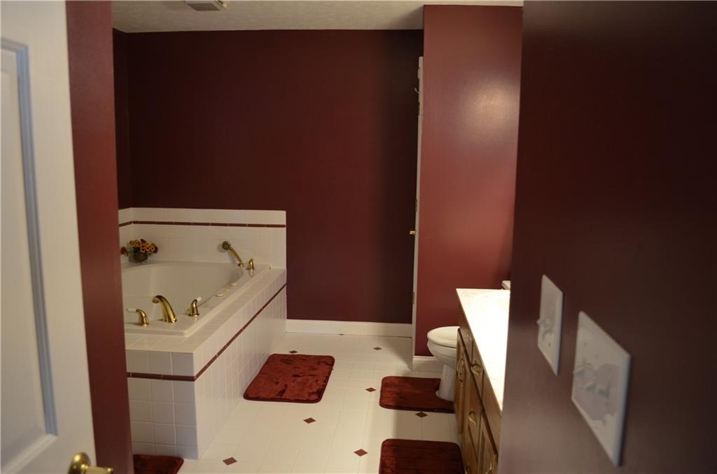 2966 Prairie Stream Way Columbus, IN 47203 - Photo 19 of 29 Gallery Image 19