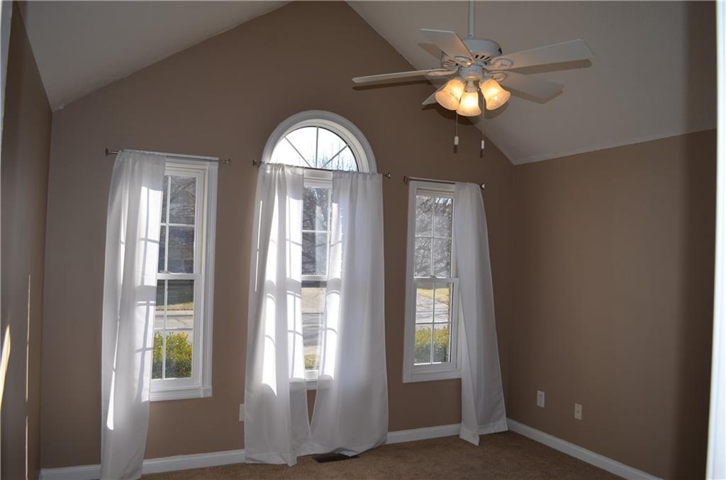 2966 Prairie Stream Way Columbus, IN 47203 - Photo 20 of 29 Gallery Image 20