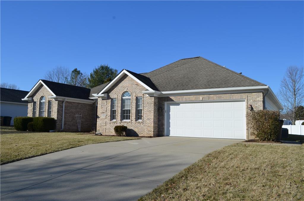 2966 Prairie Stream Way Columbus, IN 47203 - Photo 2 of 29 Gallery Image 2