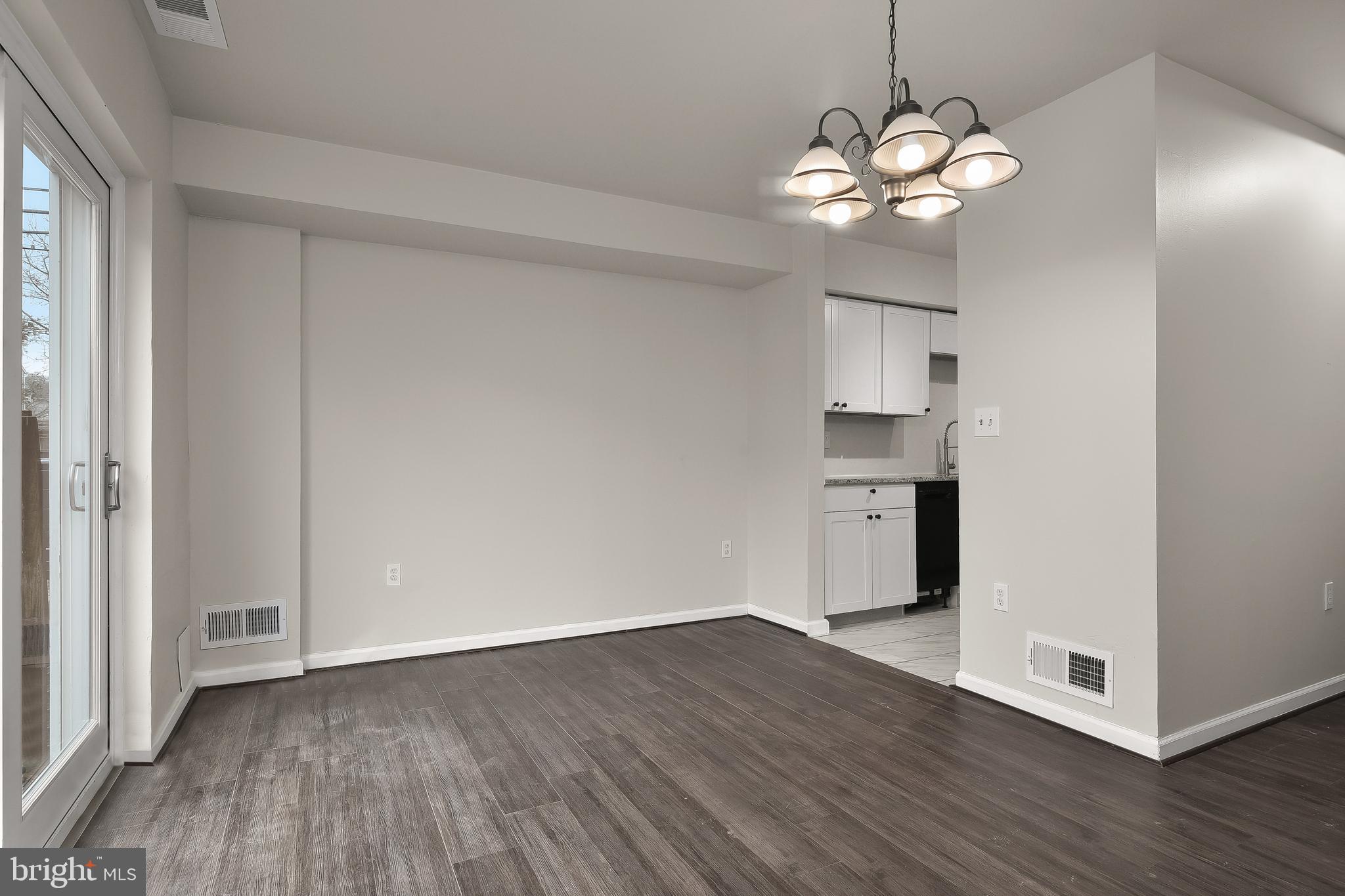 645 Bywater Road Annapolis, MD 21401 - Photo 20 of 38 Dining Room