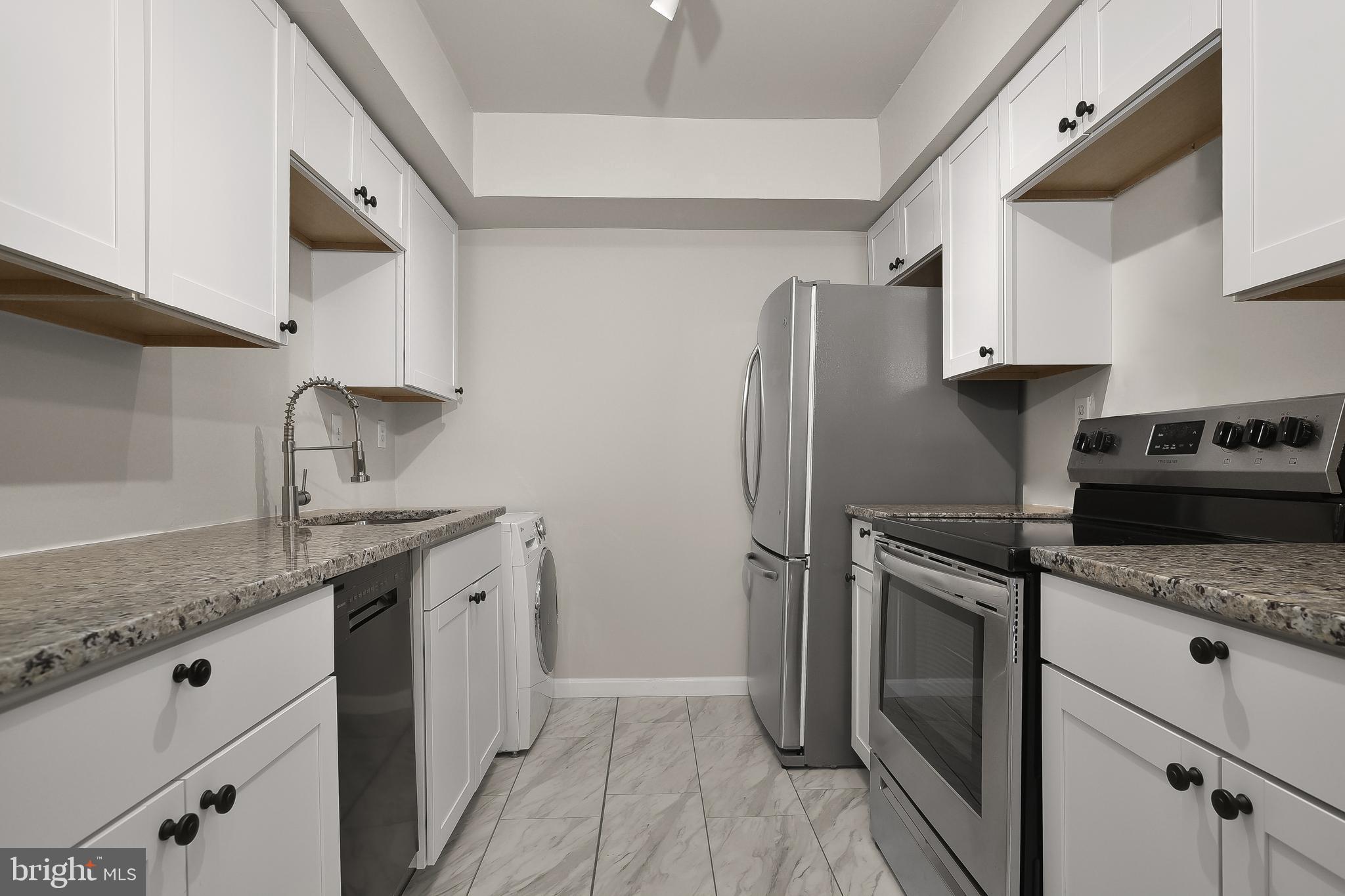 645 Bywater Road Annapolis, MD 21401 - Photo 3 of 38 Kitchen