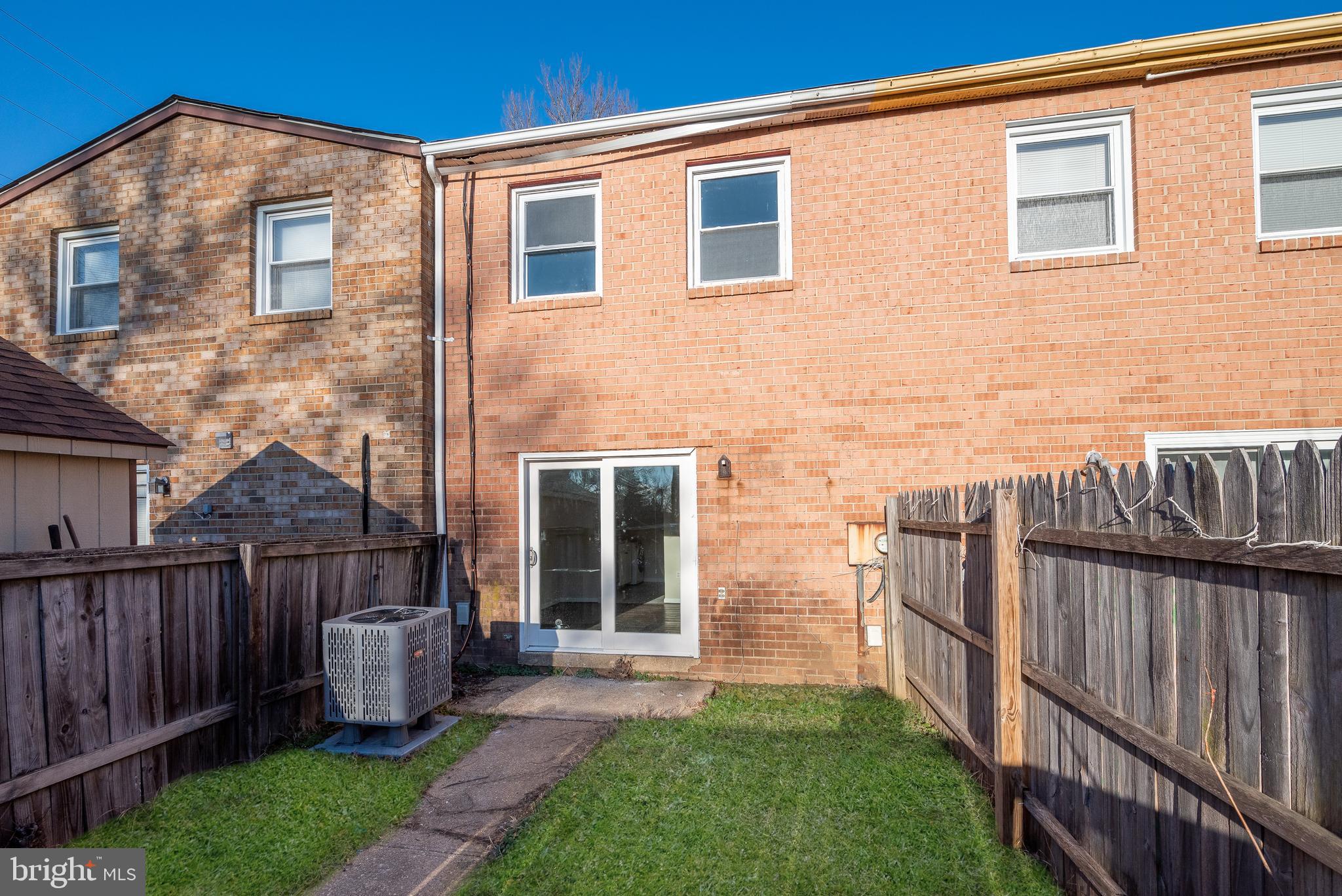 645 Bywater Road Annapolis, MD 21401 - Photo 33 of 38 Rear Yard