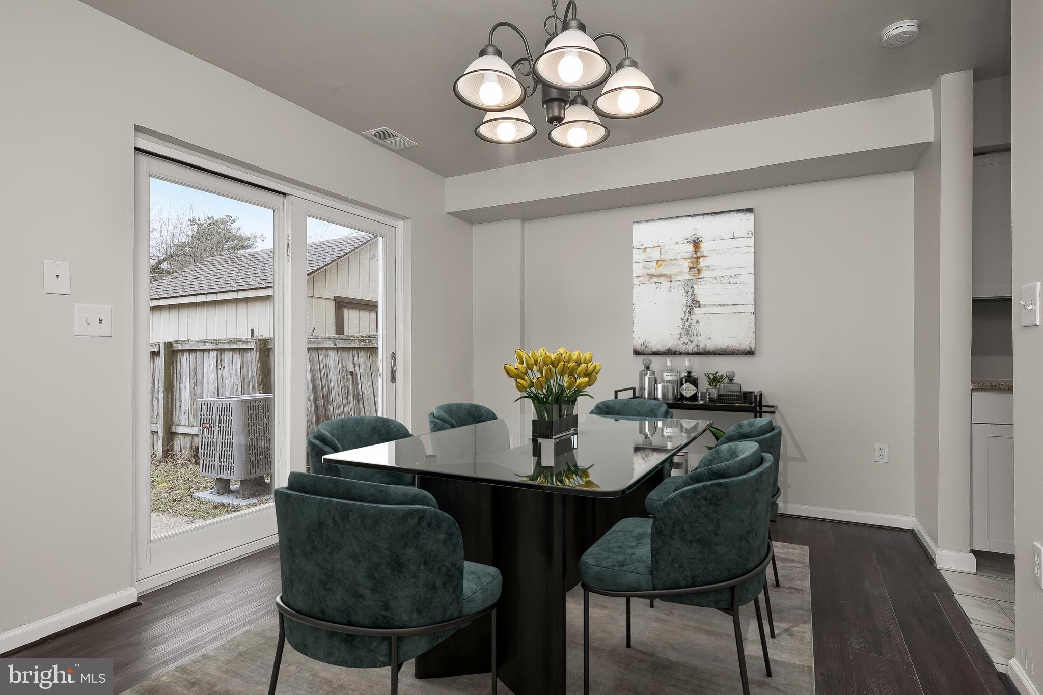 645 Bywater Road Annapolis, MD 21401 - Photo 4 of 38 Dining Room