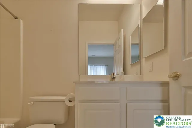 $460,000 | 13 Devonshire Drive, Easton, PA 18045