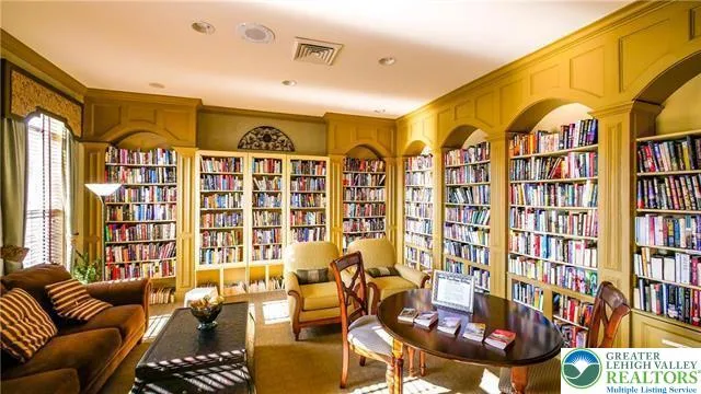 $460,000 | 13 Devonshire Drive, Easton, PA 18045