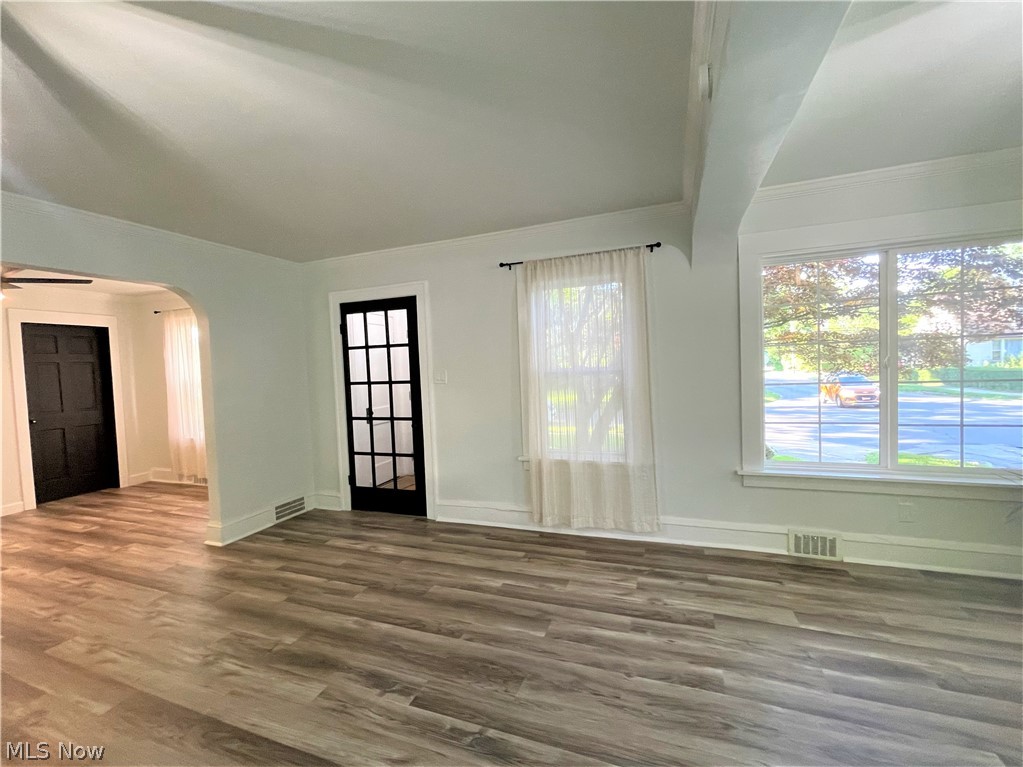 3672 Bainbridge Road Cleveland, OH 44118 - Photo 7 of 15