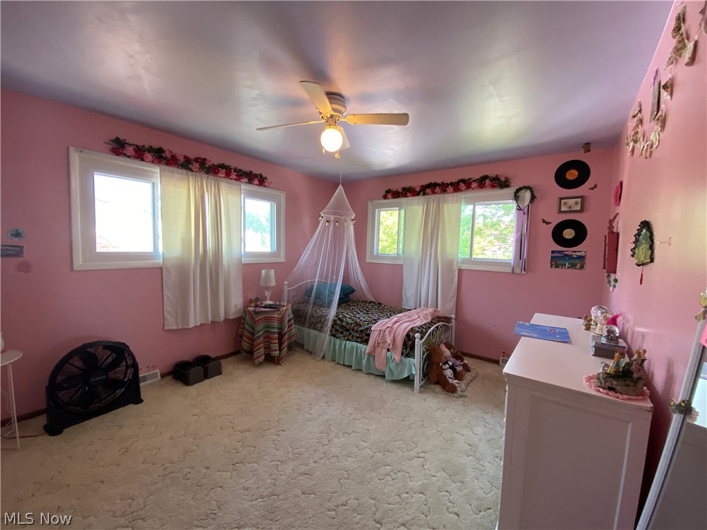 6386 South Canterbury Road Parma, OH 44129 - Photo 12 of 29