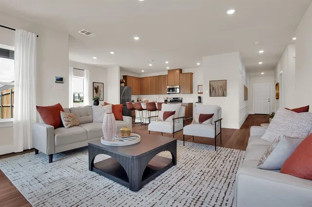 $363,990 | 2001 Ridgecrest Lane, Sherman, TX 75092