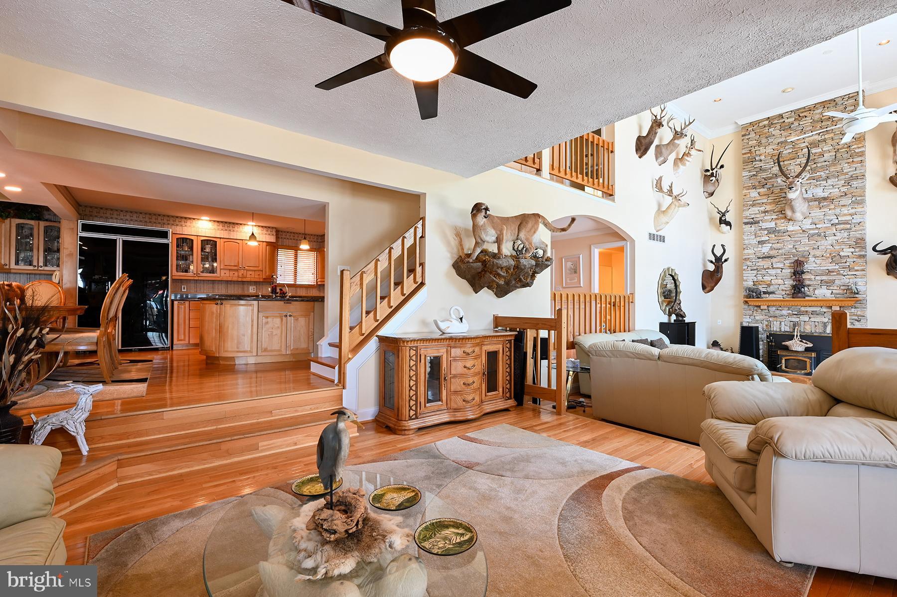 342 Hunner Road Pasadena, MD 21122 - Photo 19 of 67 Cozy seating area