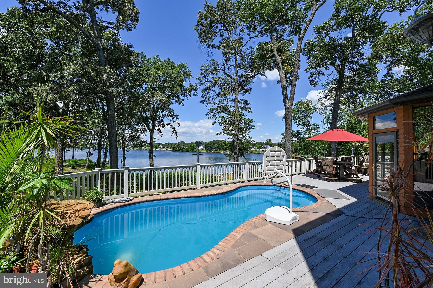 342 Hunner Road Pasadena, MD 21122 - Photo 4 of 67 Every day can be a vacation here