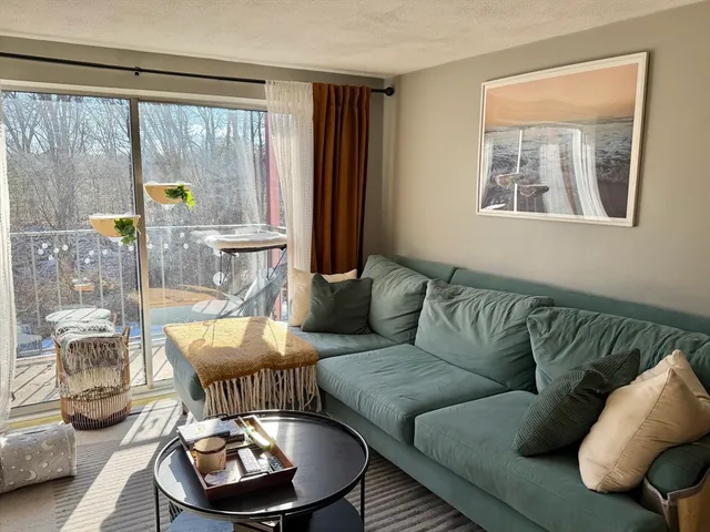 $329,900 | 136 Central Street, Unit C 6, Hudson, MA 01749