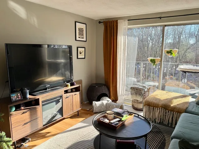 $329,900 | 136 Central Street, Unit C 6, Hudson, MA 01749