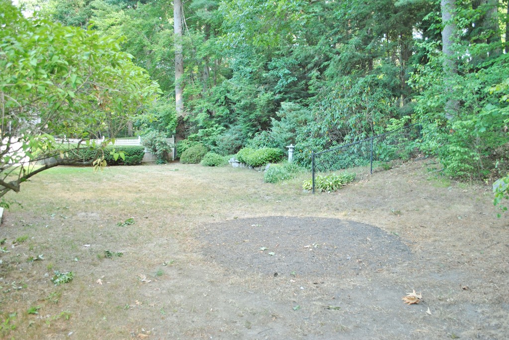 9 Todd Road Nashua, NH 03064 - Photo 17 of 19