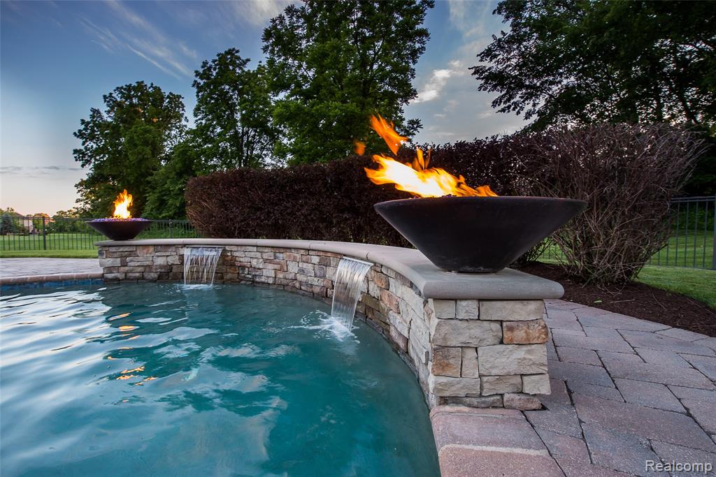 24935 Ravine Drive South Lyon, MI 48178 - Photo 43 of 51