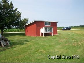 1893 Hawkins Road Roodhouse, IL 62082 - Photo 6 of 14