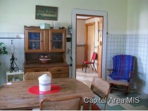1893 Hawkins Road Roodhouse, IL 62082 - Photo 9 of 14