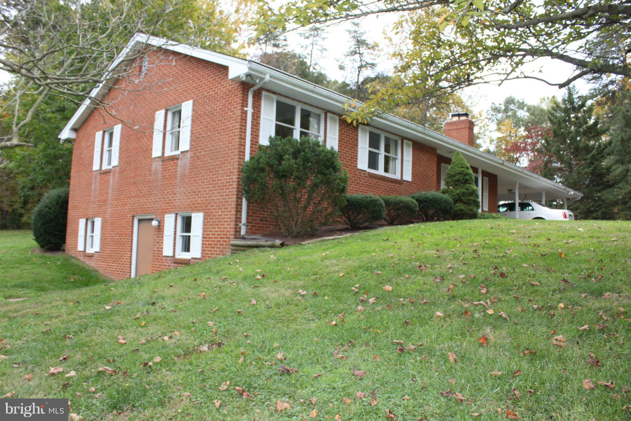 1287 Rossback Road Davidsonville, MD 21035 - Photo 3 of 21 Workshop in walkout basement