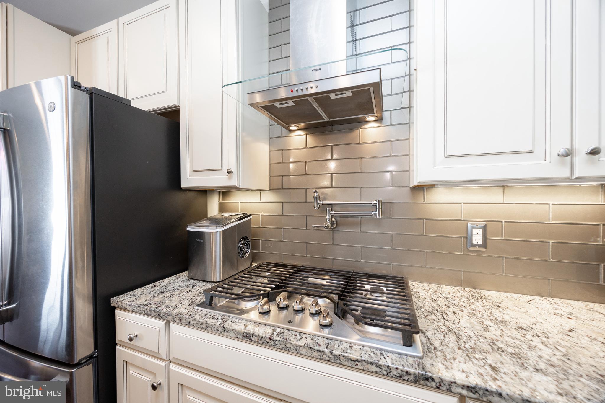 2016 Stargazers Road Coatesville, PA 19320 - Photo 5 of 40 Pot-Filler above range