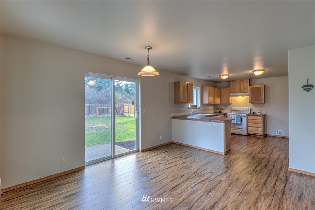 6315 199th Way Southwest Rochester, WA 98579 - Photo 4 of 19
