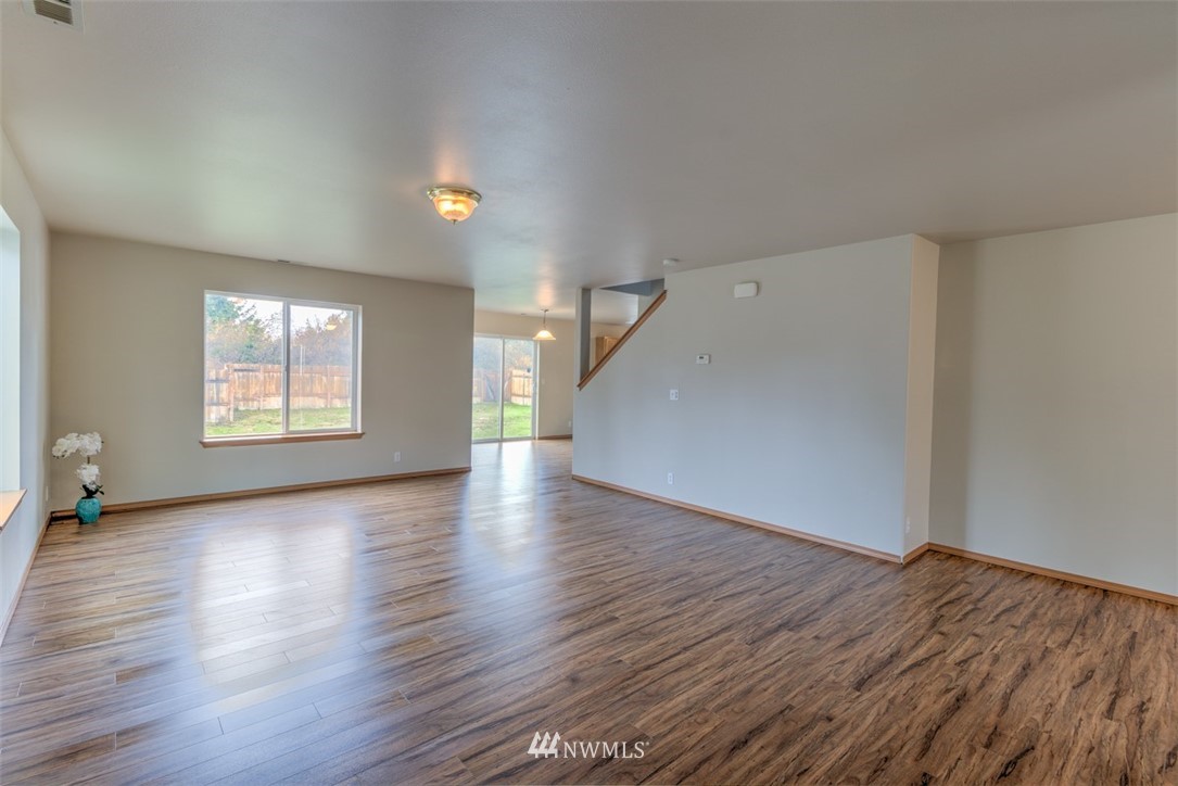 6315 199th Way Southwest Rochester, WA 98579 - Photo 7 of 19