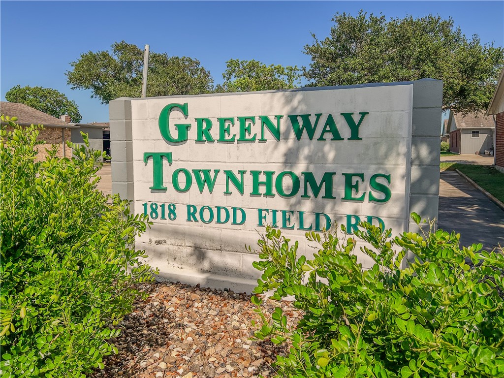 1818 Rodd Field Road, Unit E2 Corpus Christi, TX 78412 - Photo 2 of 25