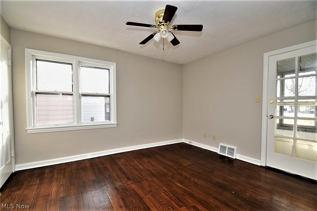 3814 Bainbridge Road Cleveland Heights, OH 44118 - Photo 15 of 35