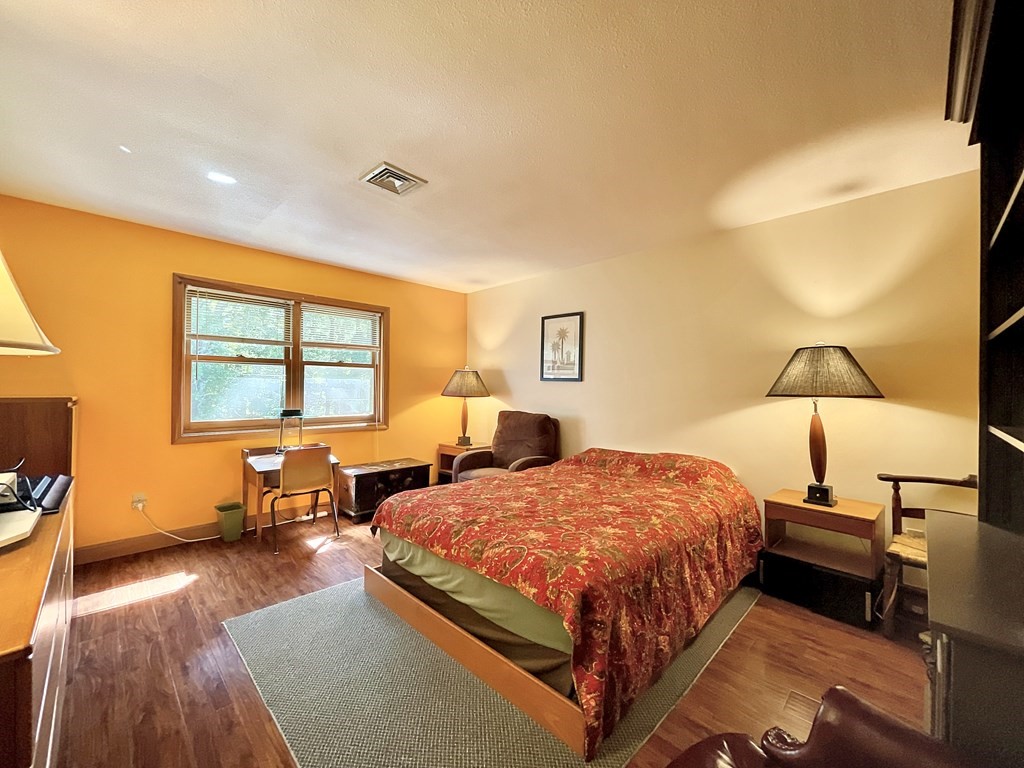 504 Country Side Road, Unit 504 Greenfield, MA 01301 - Photo 11 of 18 Gallery Image 11