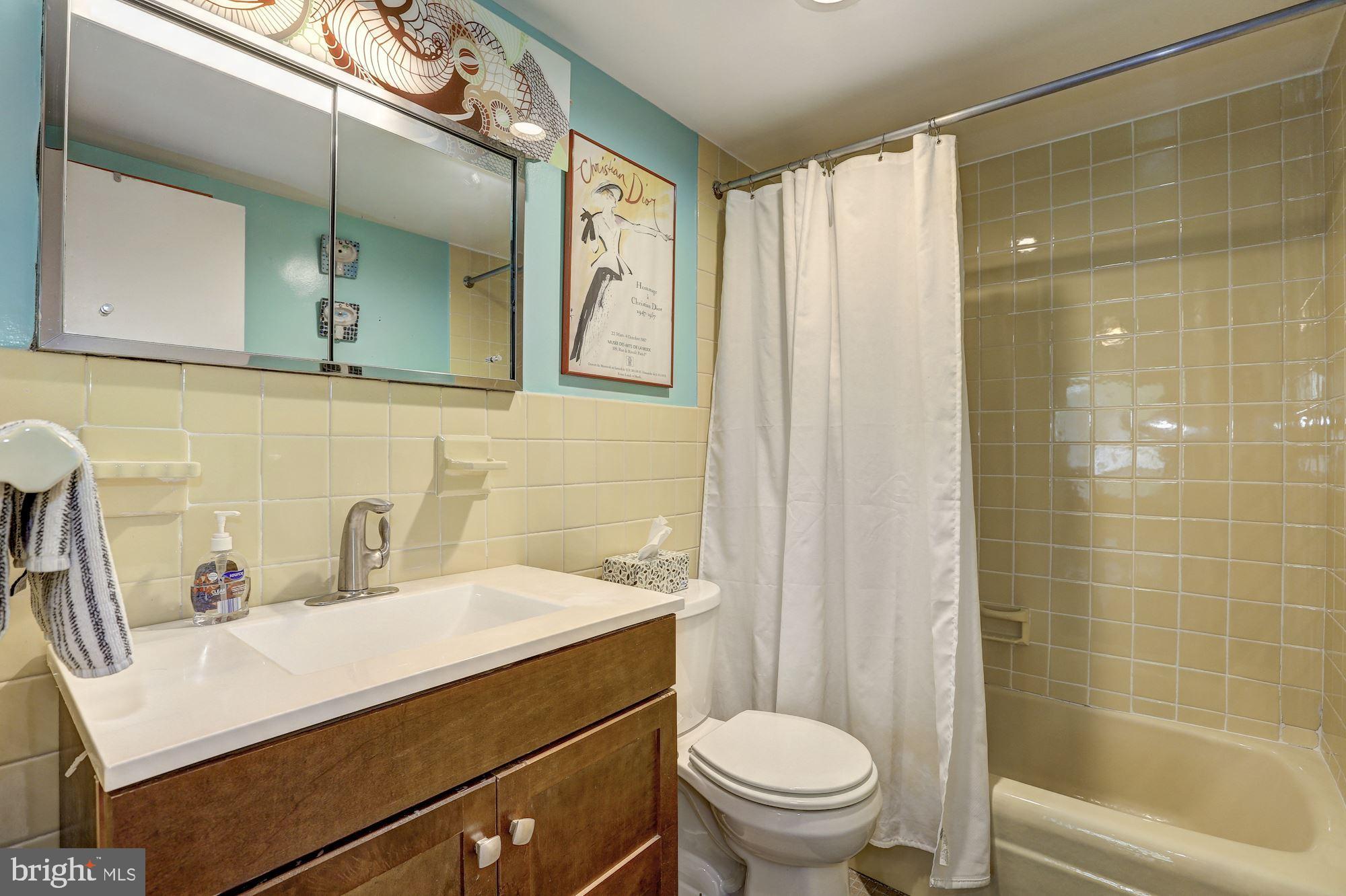 400 O Street Southwest, Unit 102 Washington, DC 20024 - Photo 26 of 30 Bathroom