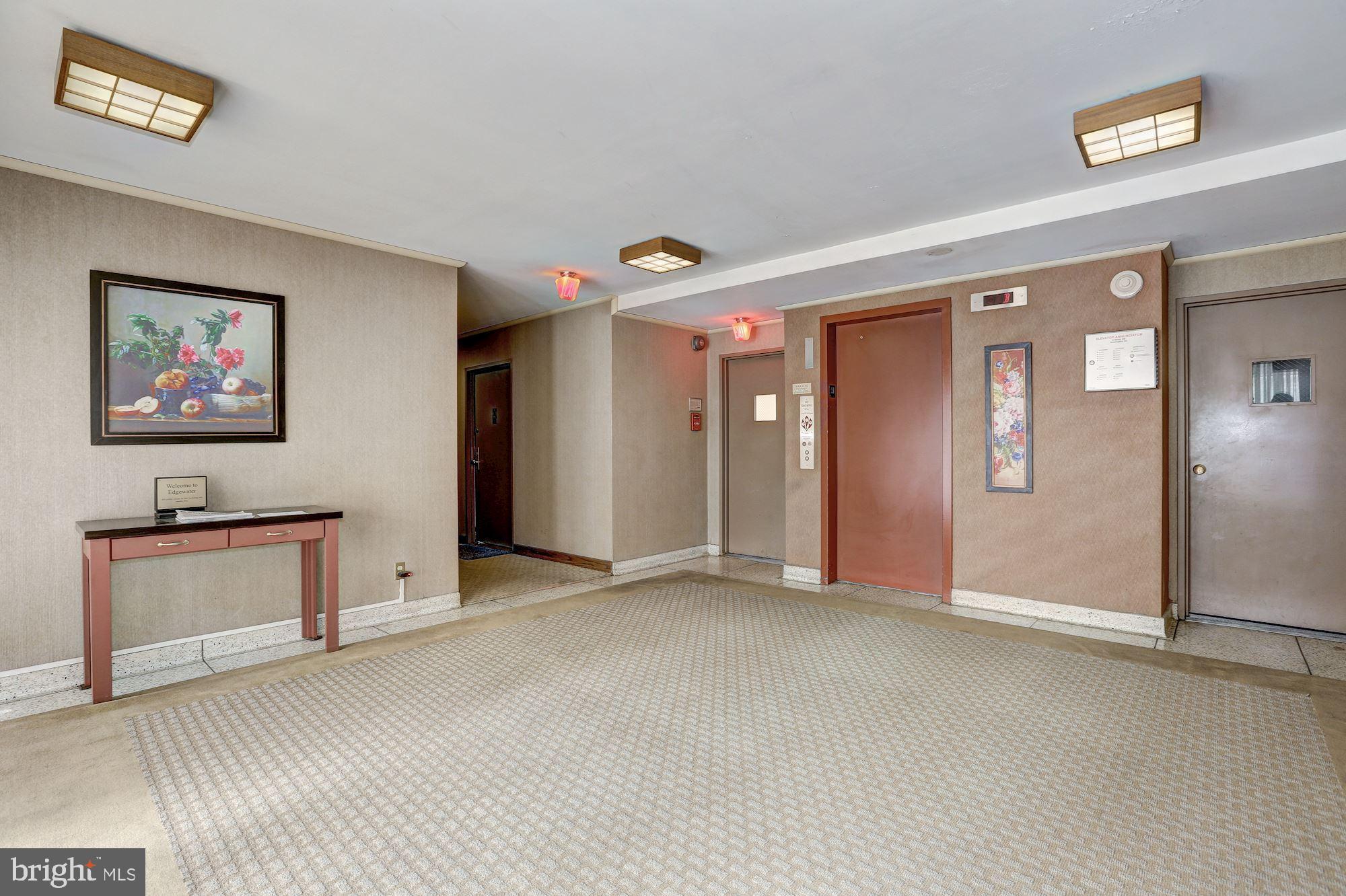 400 O Street Southwest, Unit 102 Washington, DC 20024 - Photo 3 of 30 Foyer to Building