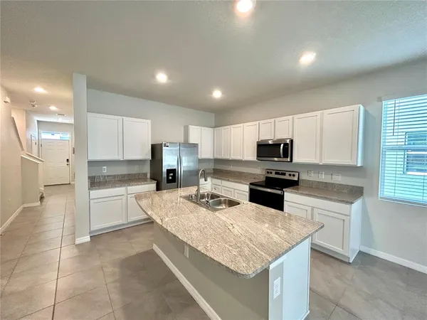 $2,350 | 2946 Suncoast Plains Drive, Odessa, FL 33556